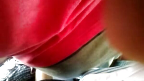 Запарено POV видео на Алија Џенин како го цица огромниот пекер на Марк Вуд